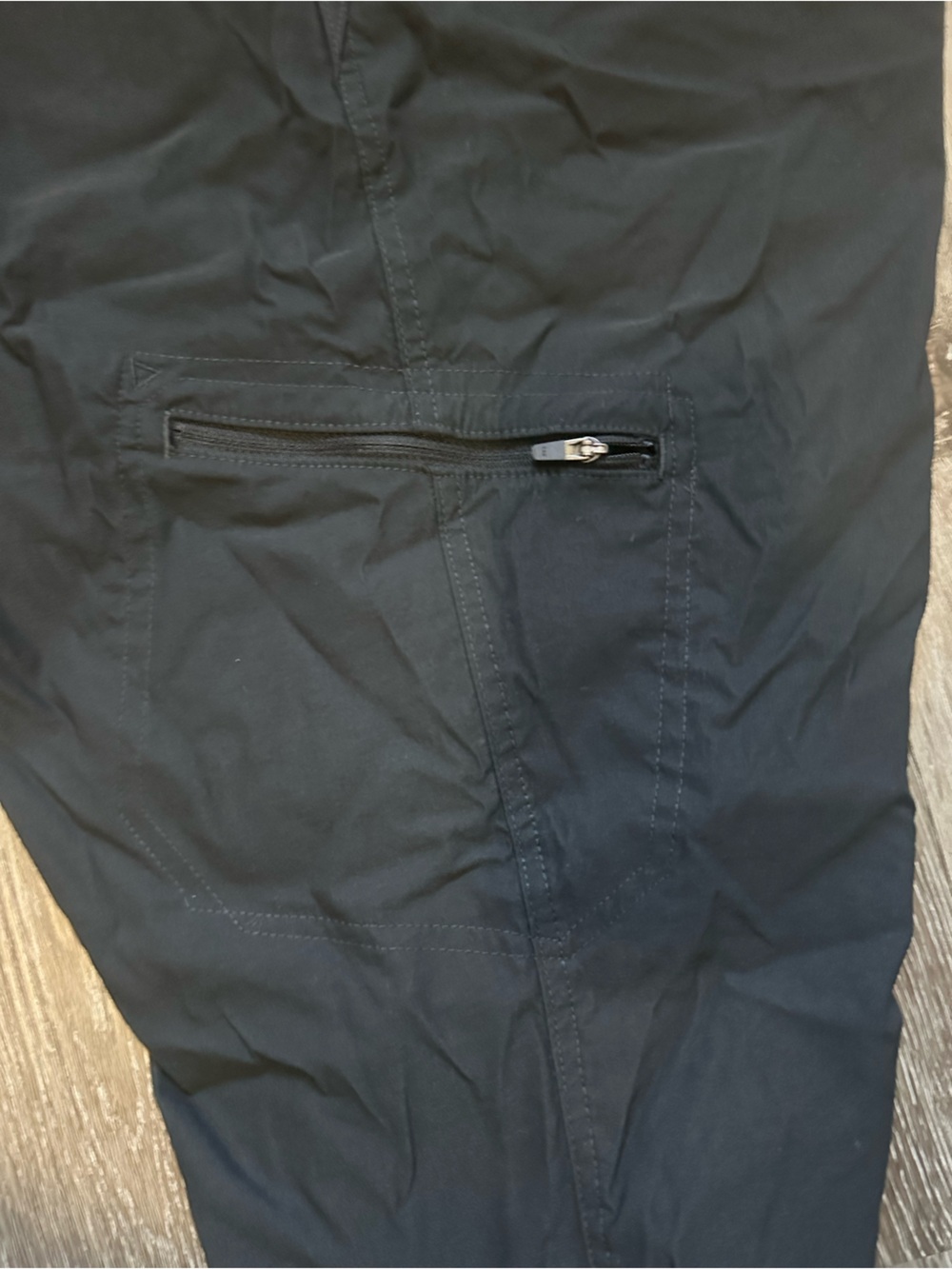 Eddie Bauer Black Capri Pants - Picture 5 of 8